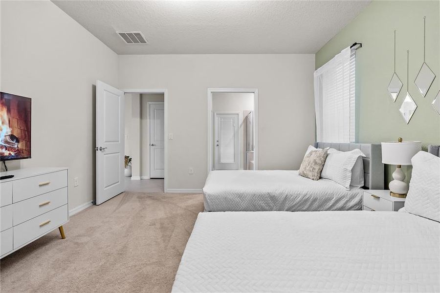 Furnished interior view inside a new home in Windsor Cay Resort, Clermont (Image 16).