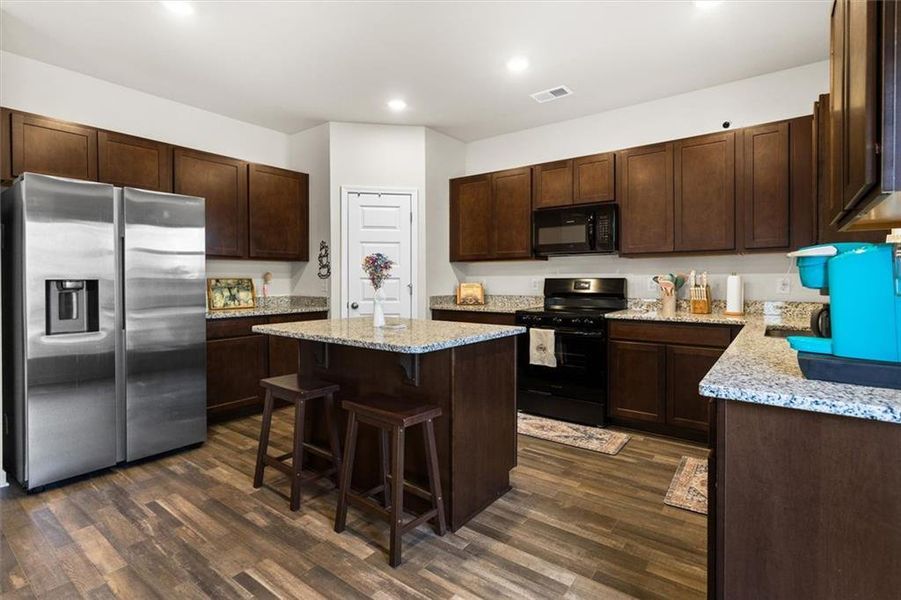 Furnished interior view inside a new home in Garrett Preserve, Hiram (Image 50).