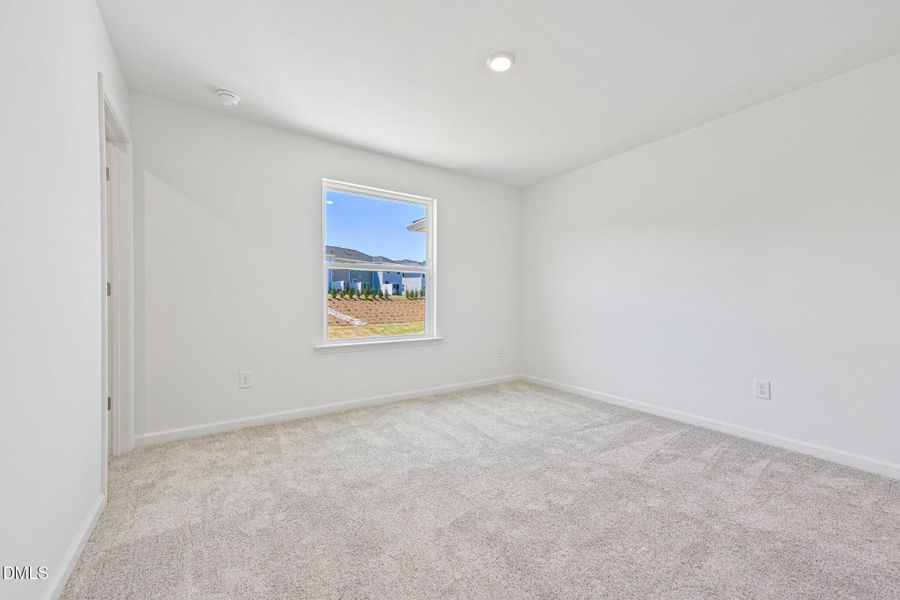25-web-or-mls-Glen Lyon Drive-S2204-025
