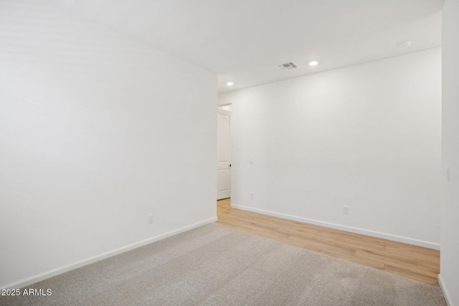 22-web-or-mls-W Bajada Rd-S1012-022