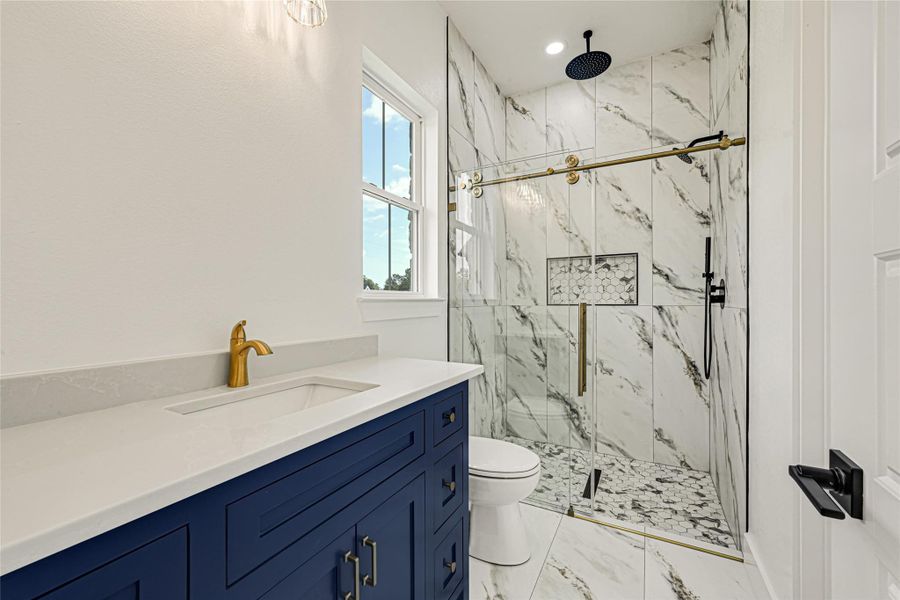 Furnished interior view inside a new home in , Conroe (Image 11).