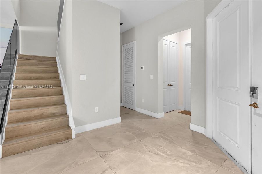 Spacious, unfurnished interior of a new home in , Miramar (Image 20).