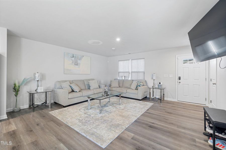 09-757 Jasmine St_0425