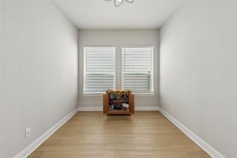 Spacious, unfurnished interior of a new home in , Argyle (Image 35).