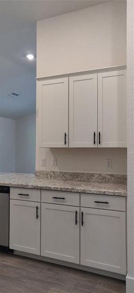 Furnished interior view inside a new home in Royal Highlands, Weeki Wachee (Image 4).