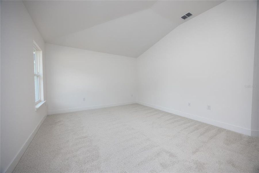 Spacious, unfurnished interior of a new home in , Newberry (Image 27).