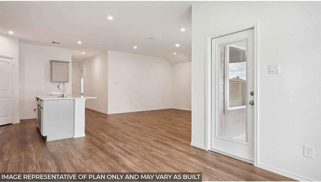 Spacious, unfurnished interior of a new home in Grand Pines, Magnolia (Image 7).