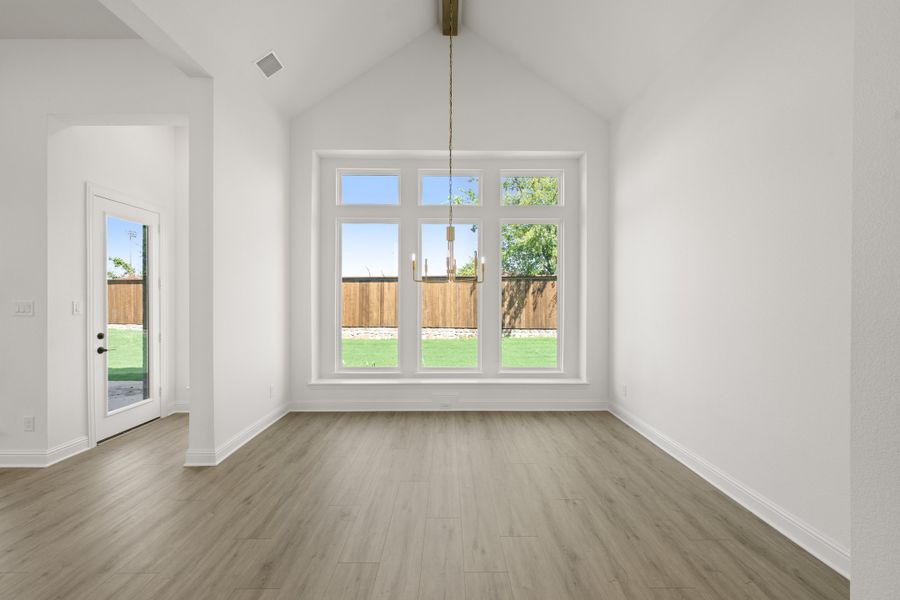Spacious, unfurnished interior of a new home in Redden Farms, Midlothian (Image 25).