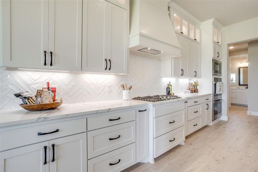 Furnished interior view inside a new home in , Weatherford (Image 17).