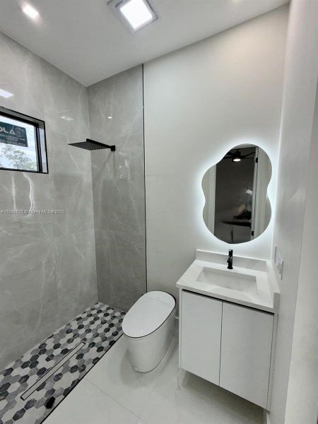 Furnished interior view inside a new home in , Lehigh Acres (Image 9).