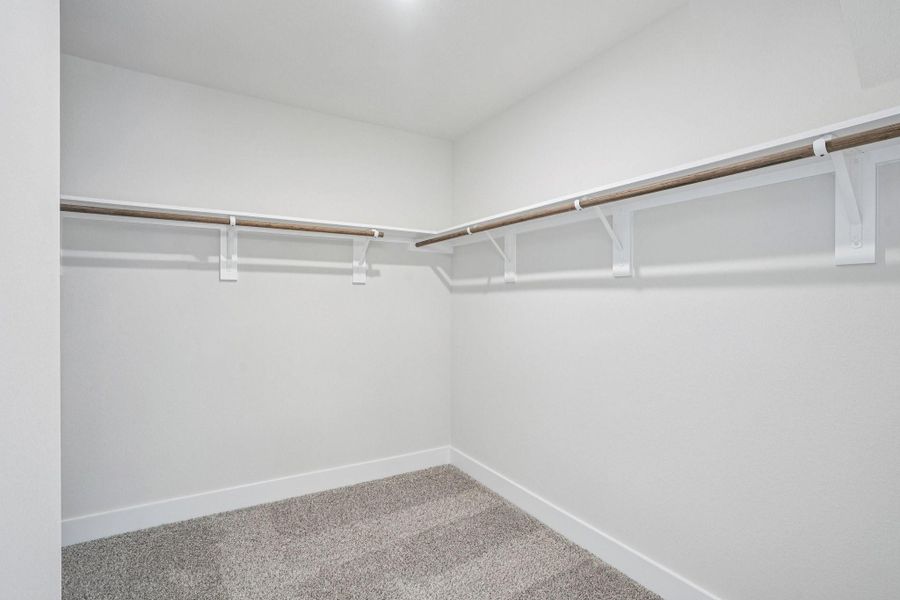 Spacious, unfurnished interior of a new home in Cay Landing, Houston (Image 14).