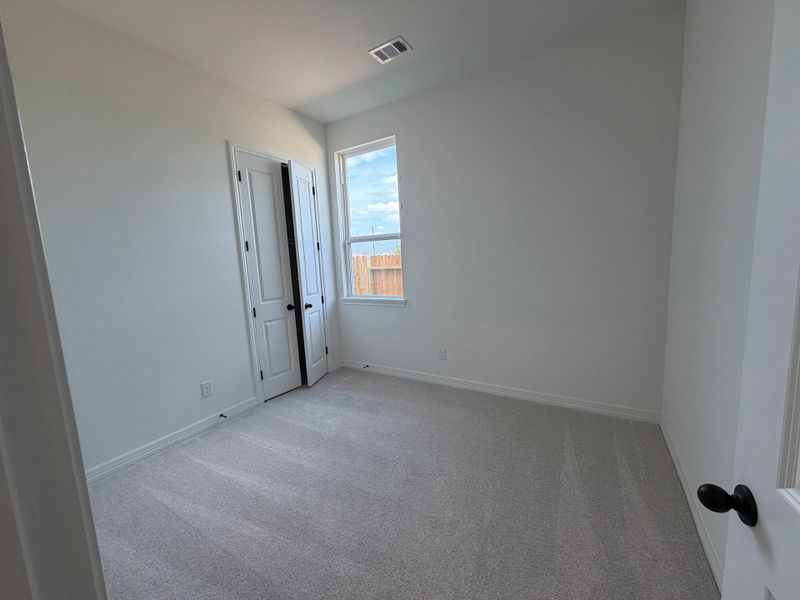 Spacious, unfurnished interior of a new home in Bergamo, Katy (Image 13).