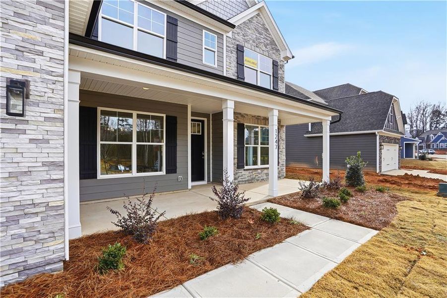 Exterior details and patio area of a home in , Dawsonville (Image 3).