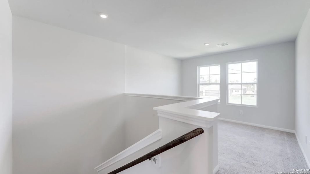Spacious, unfurnished interior of a new home in Las Colinas, Kenedy (Image 20). Spacious, unfurnished interior of a new home in Las Colinas, Kenedy (Image 20).