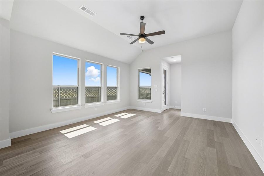 Spacious, unfurnished interior of a new home in Pecan Square: 40ft. lots, Northlake (Image 23). Spacious, unfurnished interior of a new home in Pecan Square: 40ft. lots, Northlake (Image 23).