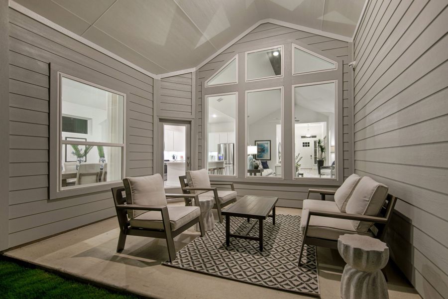 Exterior details and patio area of a home in Stillwater Ranch, San Antonio (Image 3).