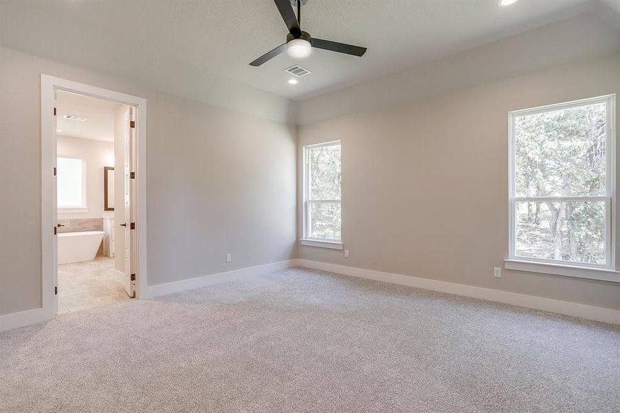 Spacious, unfurnished interior of a new home in Escondido Ranches, Poolville (Image 28). Spacious, unfurnished interior of a new home in Escondido Ranches, Poolville (Image 28).