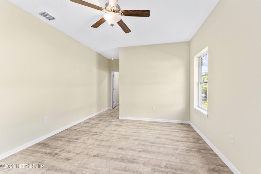 Spacious, unfurnished interior of a new home in , Satsuma (Image 26).