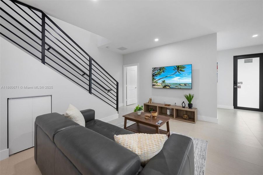 Furnished interior view inside a new home in , Miami (Image 20). Furnished interior view inside a new home in , Miami (Image 20).