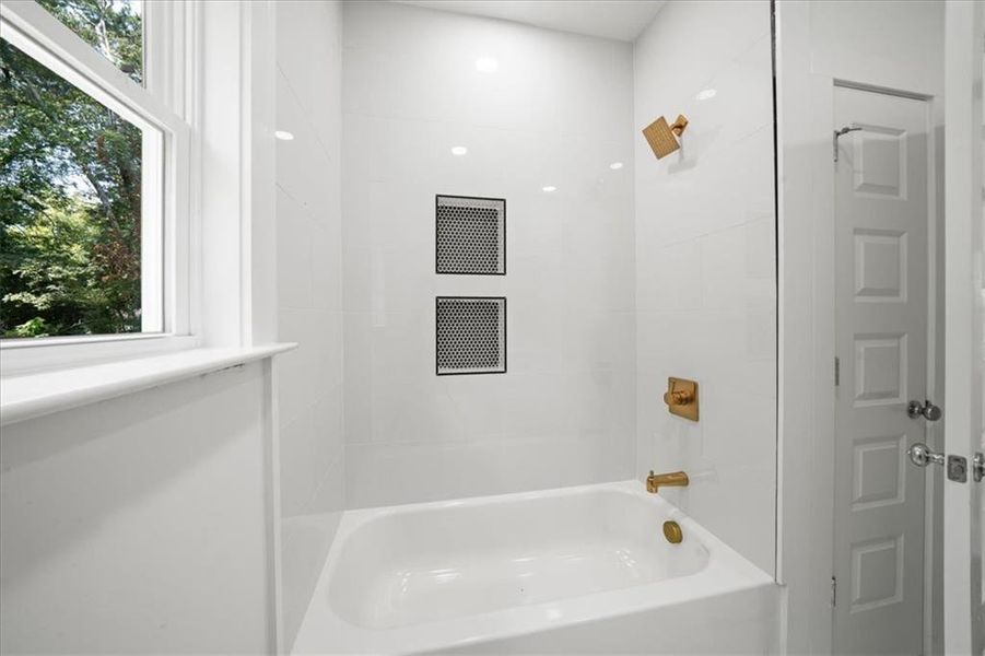 Image 36 of a home in . Image 36 of a home in .