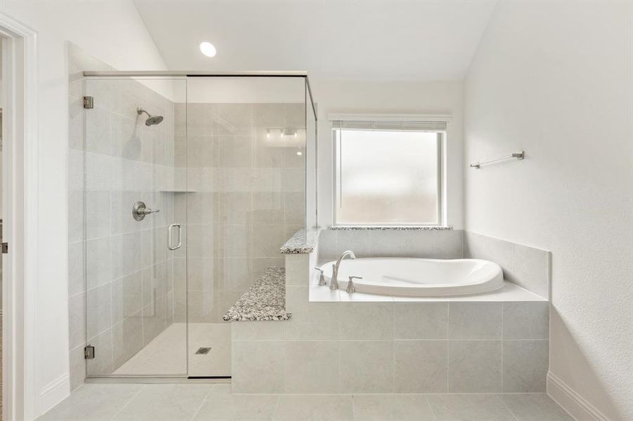 Furnished interior view inside a new home in Somerset, Venus (Image 12).