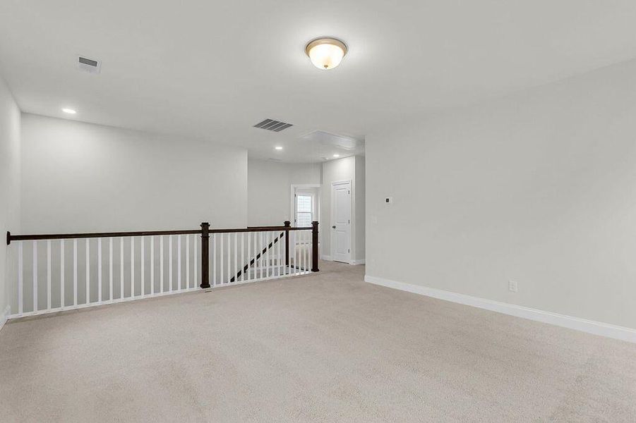 Spacious, unfurnished interior of a new home in Kings River Preserve, Hollywood (Image 19). Spacious, unfurnished interior of a new home in Kings River Preserve, Hollywood (Image 19).
