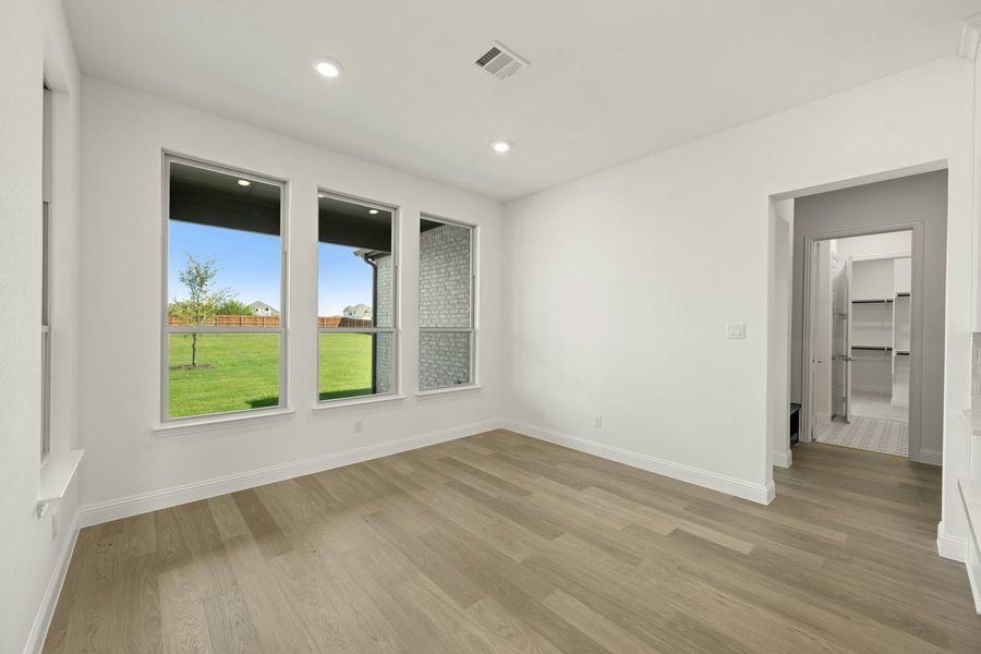 Spacious, unfurnished interior of a new home in Hampton Park Estates, Glenn Heights (Image 24). Spacious, unfurnished interior of a new home in Hampton Park Estates, Glenn Heights (Image 24).