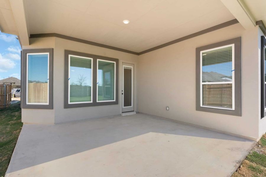 Exterior details and patio area of a home in Nolina, Georgetown (Image 3).