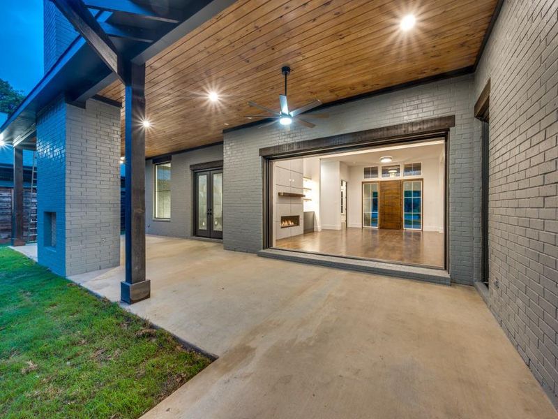 Exterior details and patio area of a home in , Dallas (Image 20).