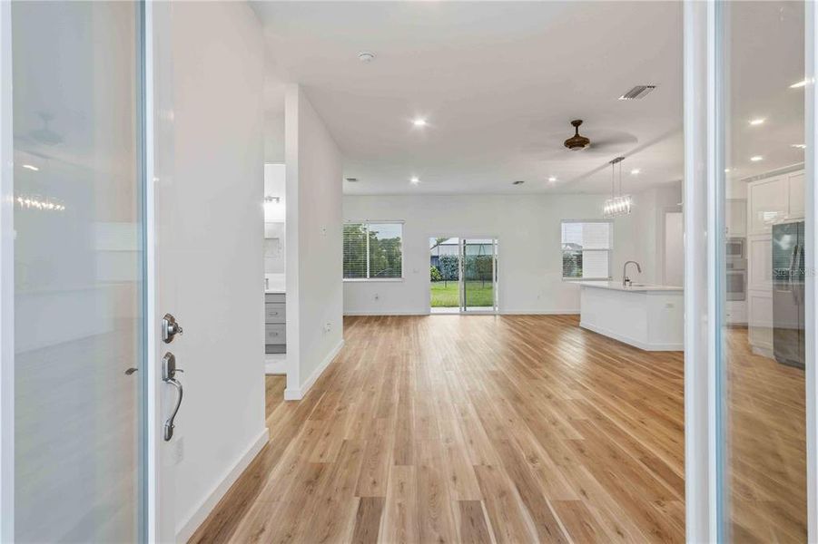 Spacious, unfurnished interior of a new home in , Punta Gorda (Image 36).