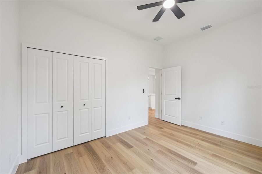 Spacious, unfurnished interior of a new home in , North Port (Image 24).