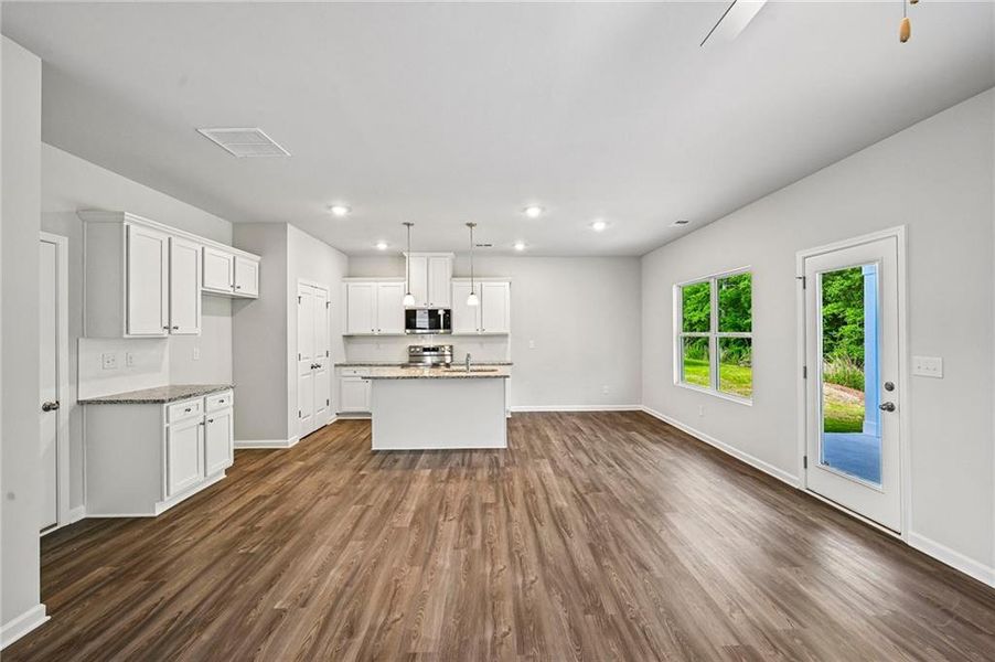 Spacious, unfurnished interior of a new home in Neely Farm, Covington (Image 13).