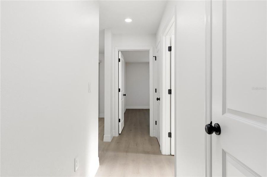 Spacious, unfurnished interior of a new home in , Weeki Wachee (Image 16).