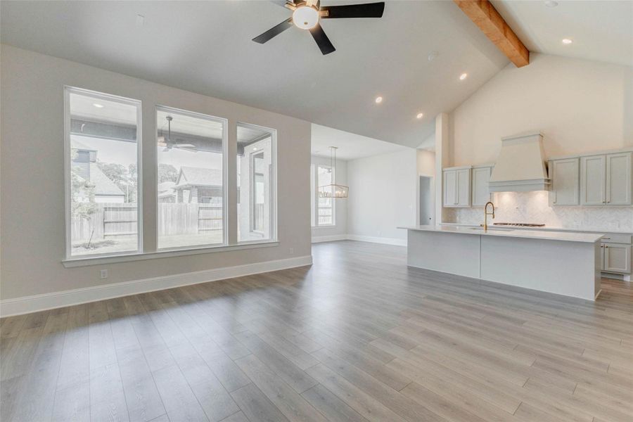 Spacious, unfurnished interior of a new home in Fulbrook on Fulshear Creek, Fulshear (Image 39).