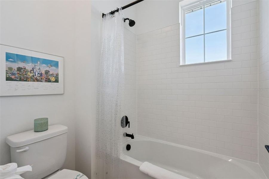 Furnished interior view inside a new home in , Winter Garden (Image 58).