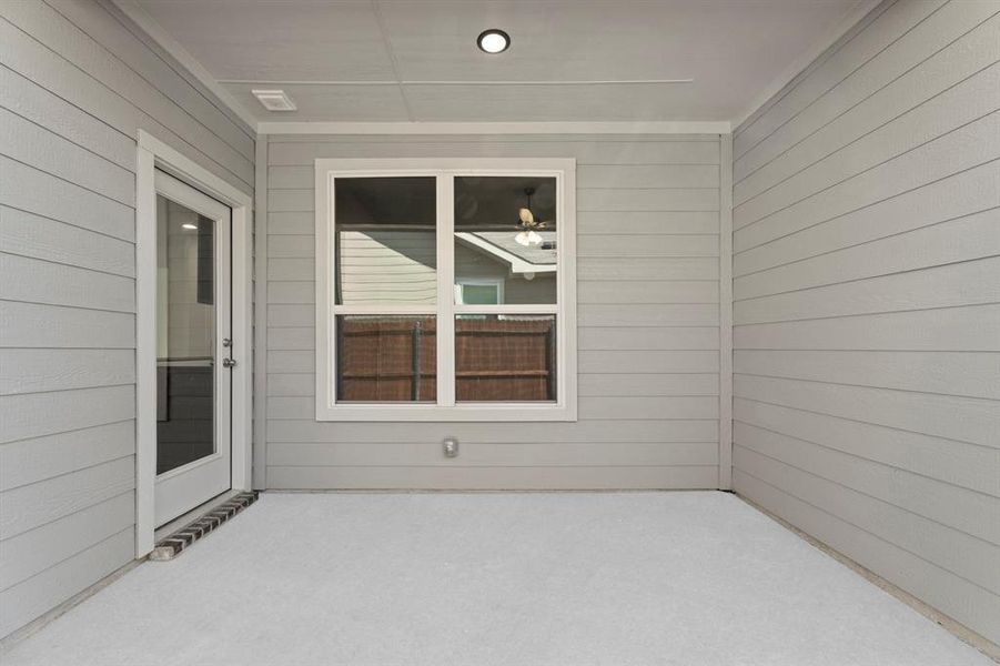 25. 3709 Jade - Patio