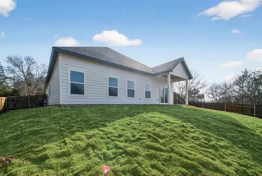 Exterior details and patio area of a home in , Dallas (Image 29).