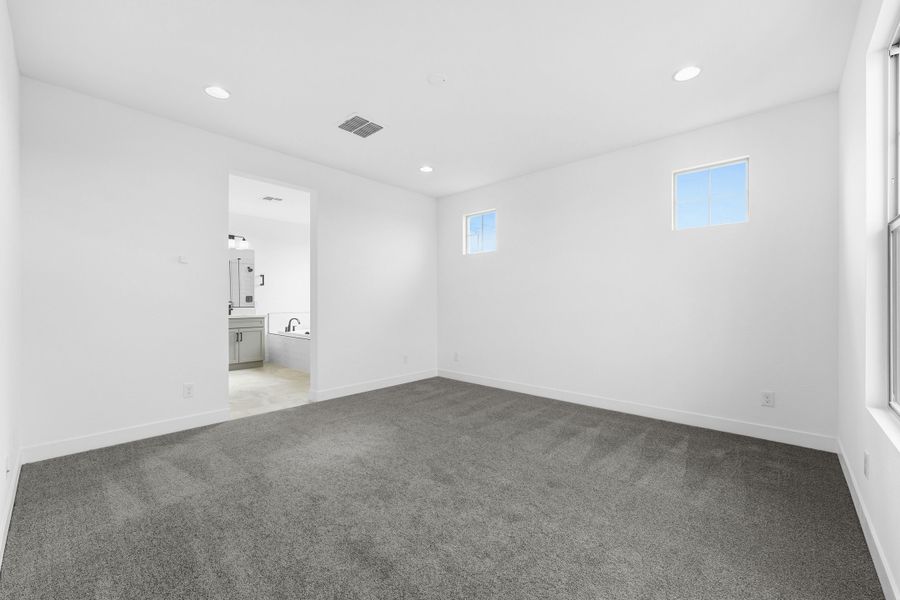 Spacious, unfurnished interior of a new home in Combs Ranch, San Tan Valley (Image 23).