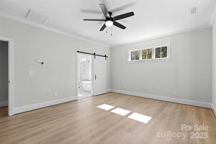 Spacious, unfurnished interior of a new home in , Advance (Image 23).