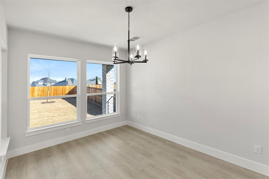 09. 13709 Riola - Dining