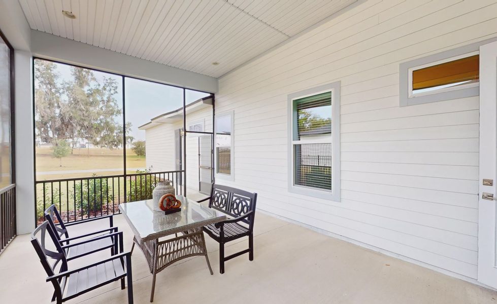 Exterior details and patio area of a home in Oakmont, Gainesville (Image 31).