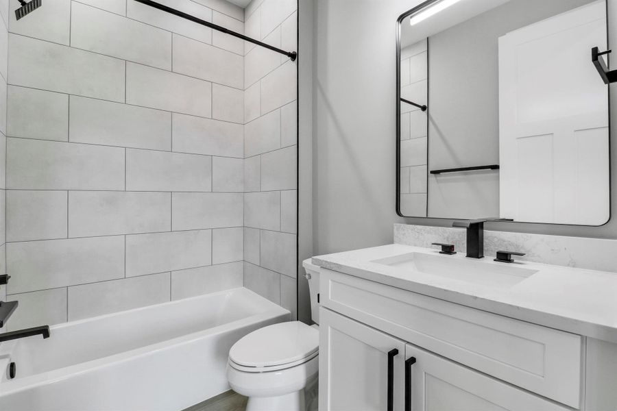 Furnished interior view inside a new home in , Jensen Beach (Image 16).