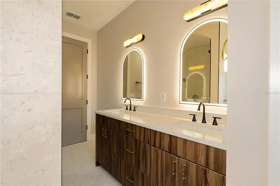 Furnished interior view inside a new home in , Tampa (Image 31).