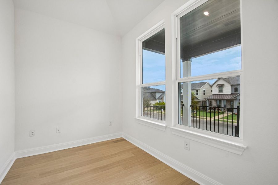 Spacious, unfurnished interior of a new home in Sage Hollow, Kyle (Image 11).