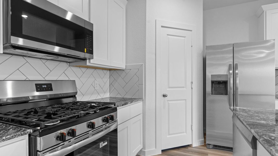Furnished interior view inside a new home in Watermark, Alvin (Image 6).
