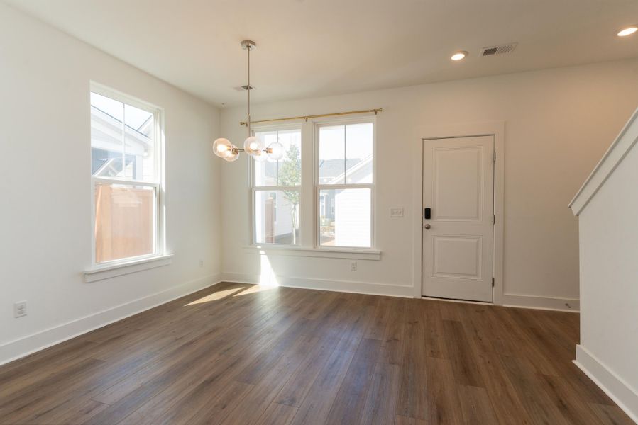 Spacious, unfurnished interior of a new home in , Summerville (Image 27).