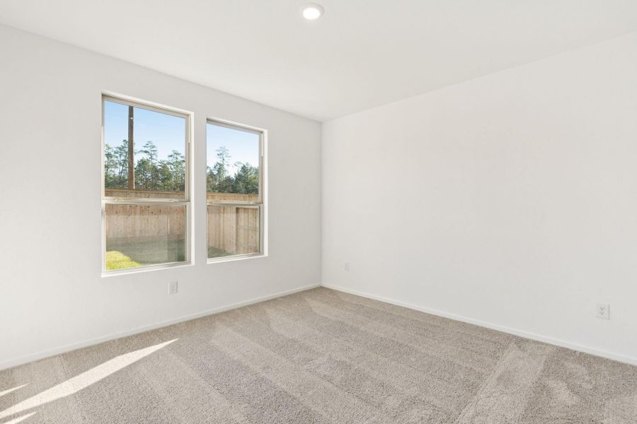 Spacious, unfurnished interior of a new home in Mavera, Conroe (Image 19).