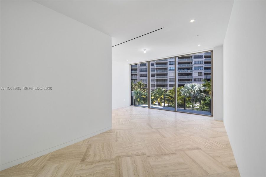 Spacious, unfurnished interior of a new home in , Miami (Image 15).