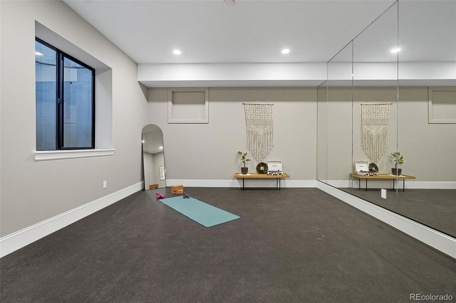 Image 44 of a home in .