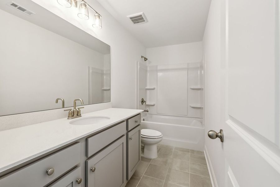 Representative furnished interior of a home built from the Westmore by Ashton Woods in Cades Bluff, Lebanon (Image 6).